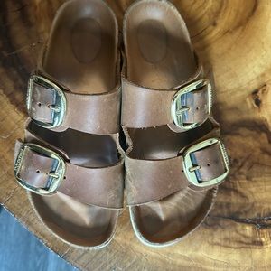 Birkenstock tan leather